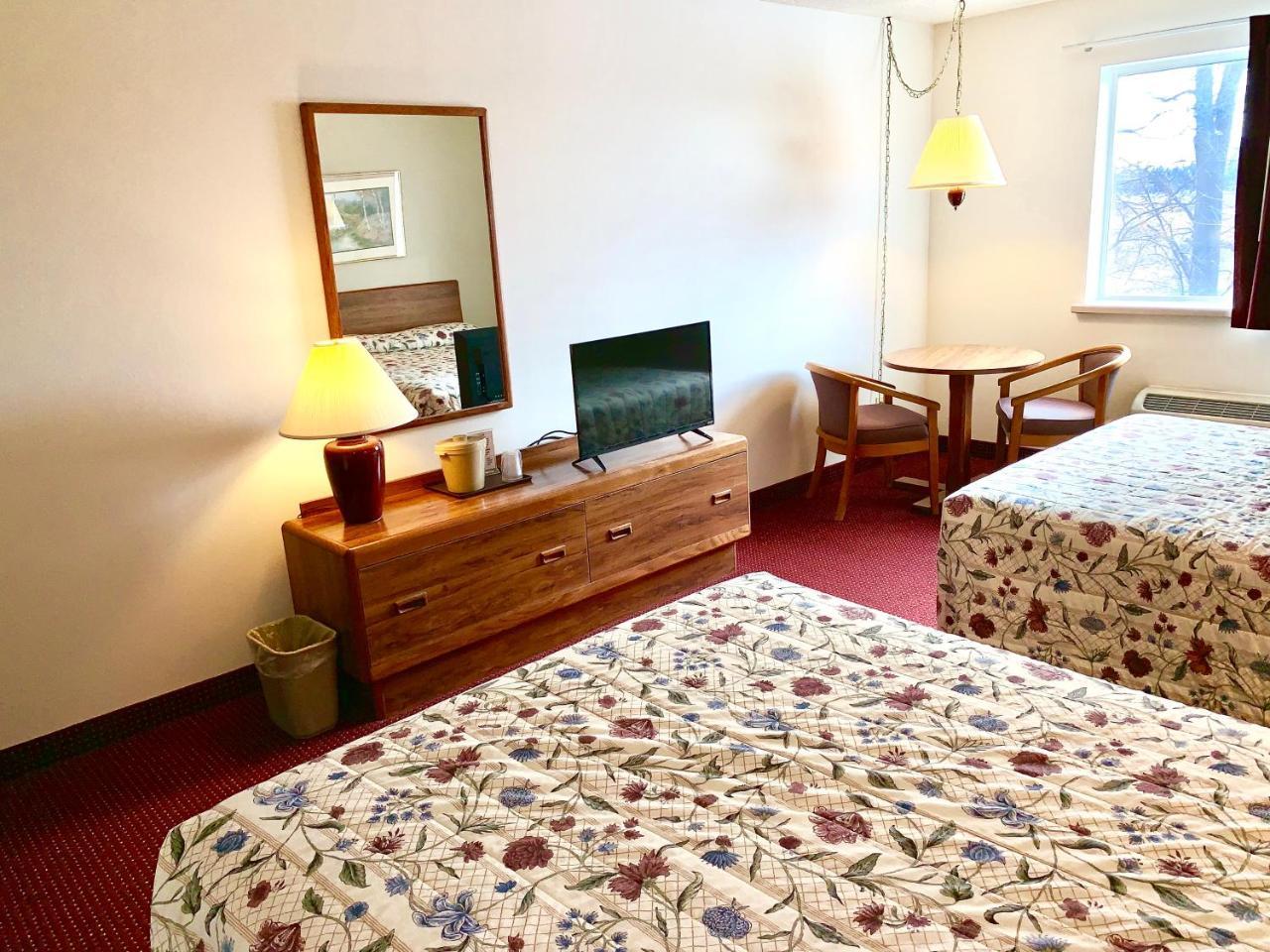 Countryside Motel - Cadott Kültér fotó